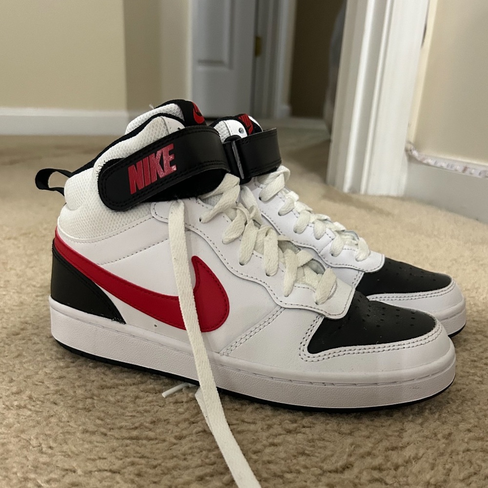 NIKES FOR SALE